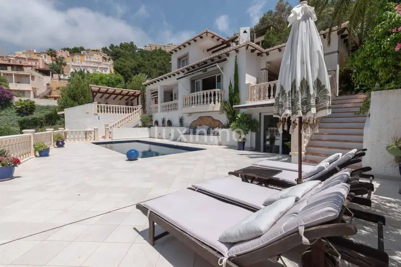Chalet en Altea Hills con Vistas al Mar y Piscina