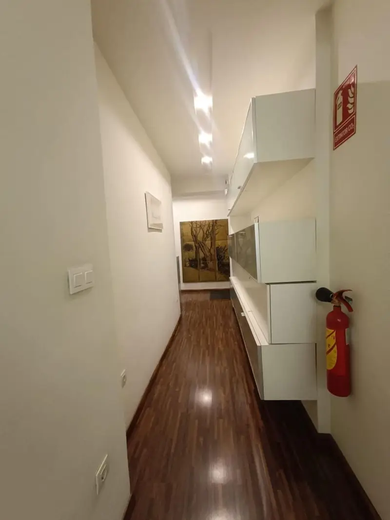 Oficina en alquiler Granada ciudad 54m2 ideal negocios y consultas