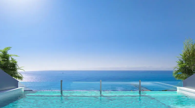Apartamento de Lujo en Fuengirola con Vistas al Mar