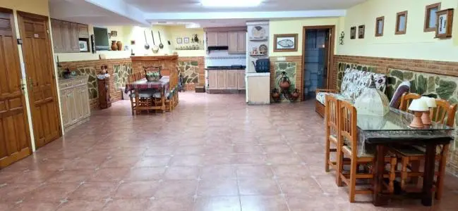 Impresionante Casa en Villena 455m2 Sin Comision