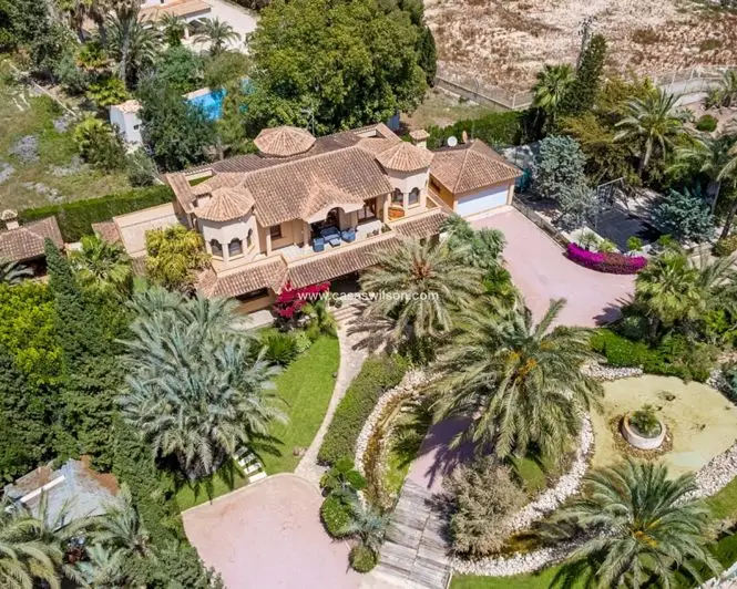 Villa de Lujo 5 Dormitorios Elche