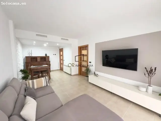 Casa en La Rápita con Jardín Garaje y Piscina Comunitaria