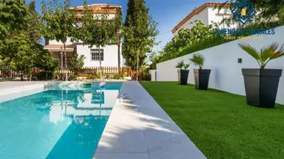 Casa en Venta en La Zubia con Vistas a Sierra Nevada