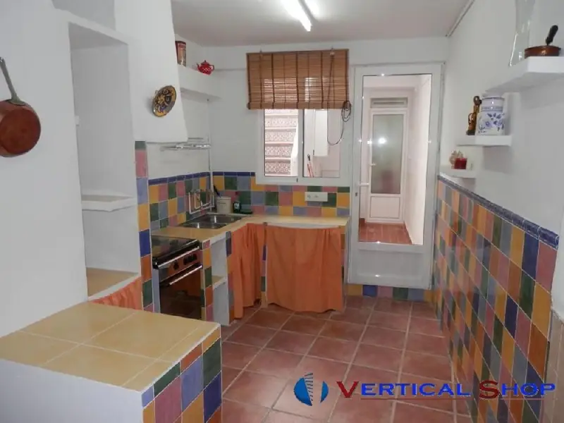 Venta Casa Reformada Caudete 80m2 Terraza