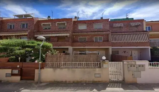 Casa adosada en venta en Sidamon