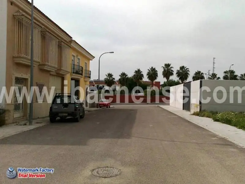 Solar en Venta en Avda Padre Villoslada Baena