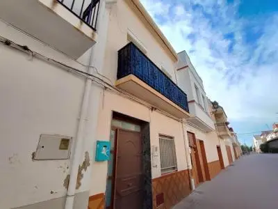 Casa de Pueblo con Encanto en Faura