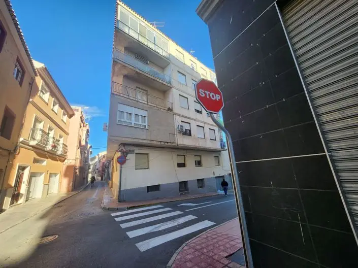 4 Apartamentos en Sax Centro para Inversion