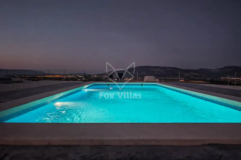 Villa Lujo 4 Dormitorios Pinoso Vistas Panoramicas Piscina Privada