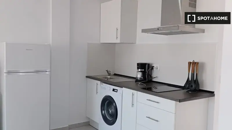 Piso de 2 dormitorios en alquiler en Torremolinos