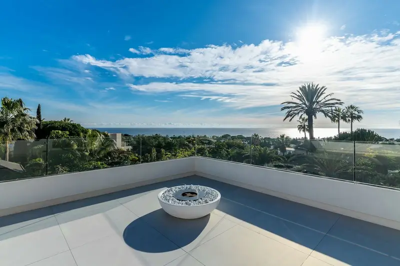 Villa de Lujo en Marbesa con Vistas al Mar