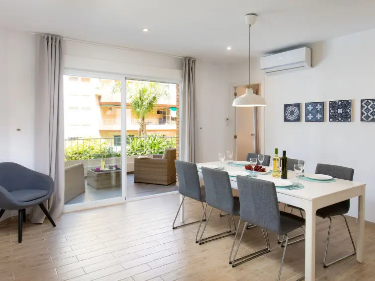 Apartamento 3 Dormitorios Almuñécar Playa Piscina Garaje