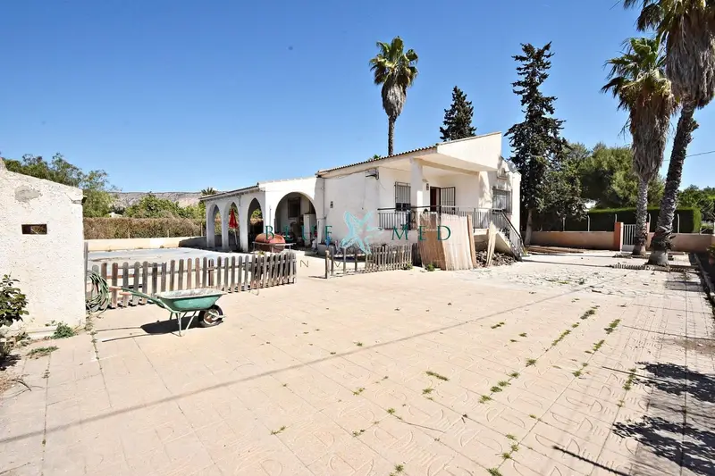 Casa Rural en Alhama de Murcia con Piscina y Parcela Rustica