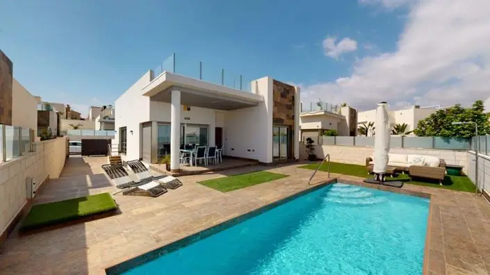 Villa de Lujo 5 Dormitorios Villamartin Costa Blanca