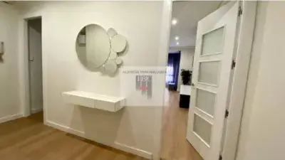 Piso Amueblado en Ensanche con 2 Dormitorios y Baño
