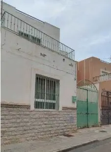 Casa Adosada 4 Habitaciones Alquian el