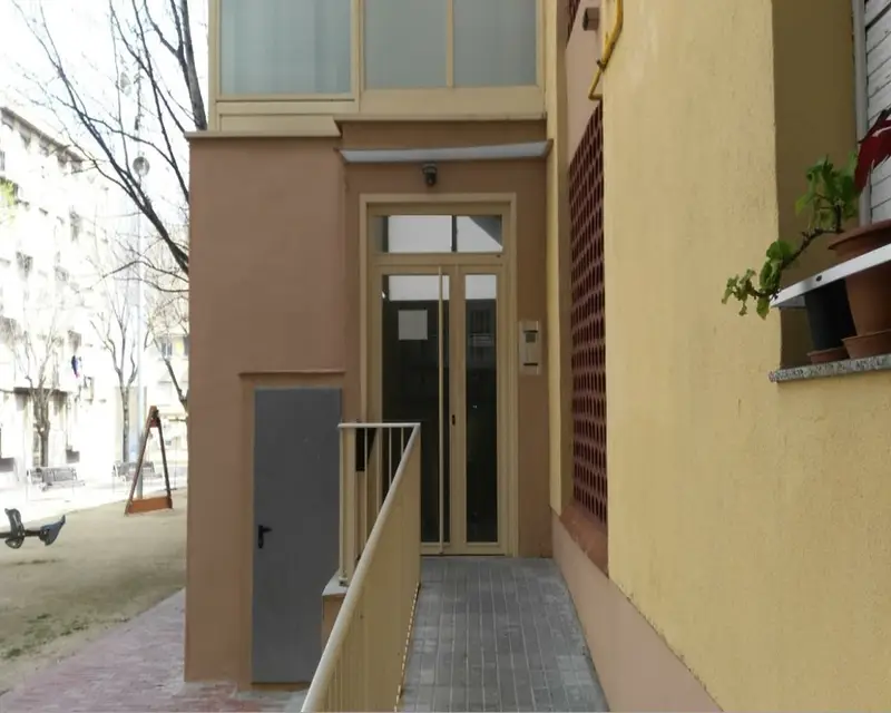 Piso 4 habitaciones 83m2 Sabadell