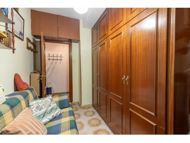 Piso en venta en Granada zona Alhamar 91m2