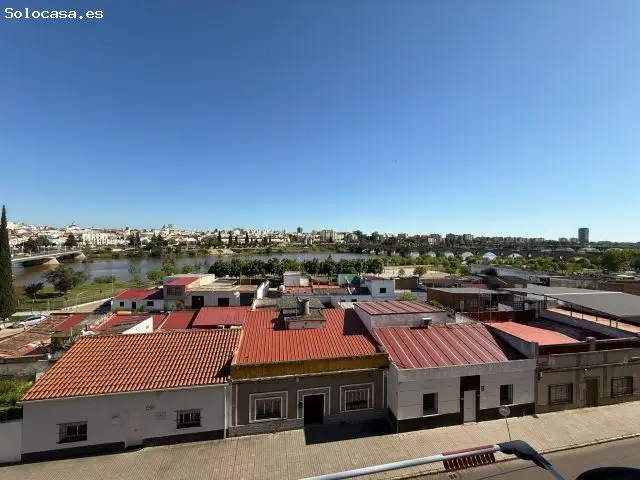 Apto 66m2 2 Dorm Badajoz Vistas Rio Garaje Trastero Piscina