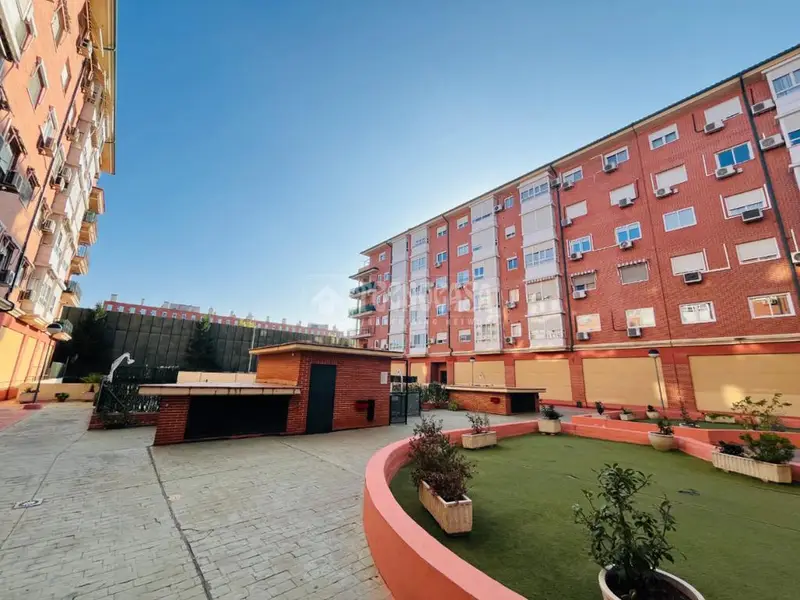 Piso en venta Torrejon De Ardoz con terraza y garaje
