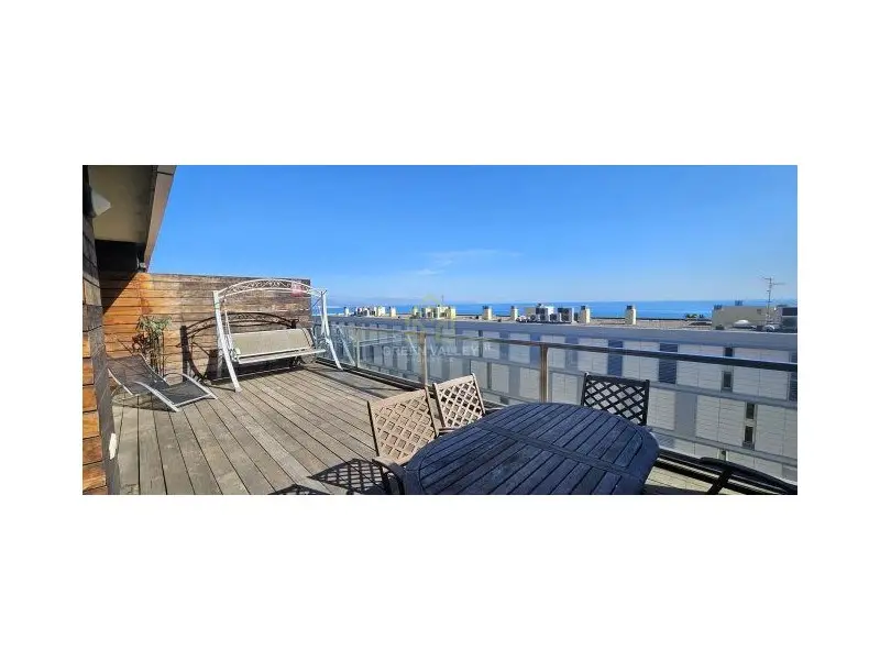 Venta Ático de Lujo en Churriana - Impresionantes Vistas al Mar