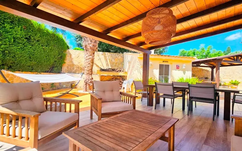 Chalet en venta en La Pobla de Vallbona, Valencia