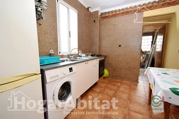 Casa en Torrent con Posibilidad de Dos Viviendas Independientes