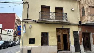 Casa en venta en Paterna centro 4 habitaciones 2 baños