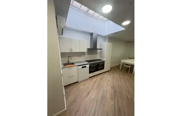 Apartamento 8 Dormitorios Manresa Estudiantes Grupos
