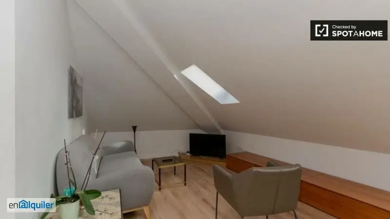 Apartamento Moderno 2 Dormitorios Malasaña Madrid