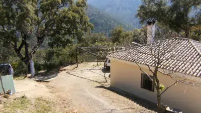 Casa rústica en venta en Carretera Jubrique