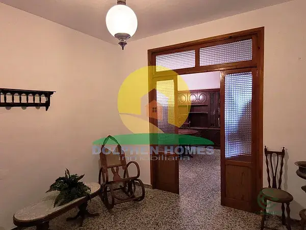 Casa grande en Albaida 8 dormitorios 2 banos 301m2