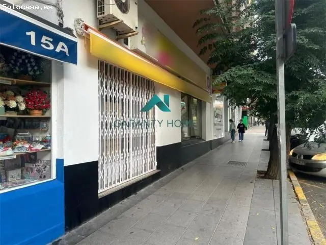 Local Comercial en Av Carolina Coronado Badajoz 100m2