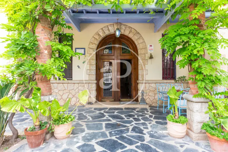 Casa en Buñol 434m2 con alberca y jardin