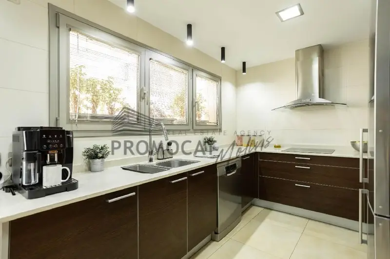 Venta Adosado Lujoso Cervello 3 Dormitorios Jacuzzi Terraza