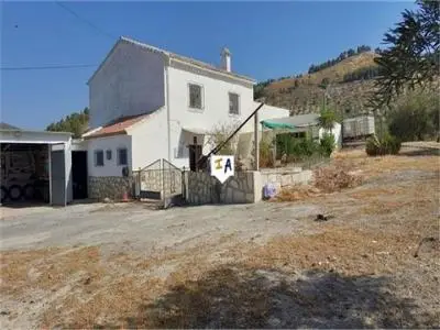 Cortijo en Sabariego con 5 Dormitorios y Gran Terreno