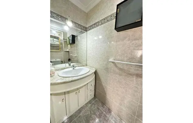 Habitaci
ón 110m
² Alicante Estancia Media Larga
