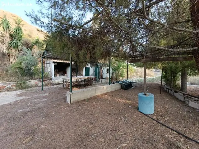 Casa Cueva en Elche Para Reformar 2 Dormitorios