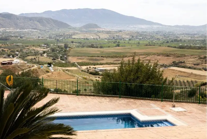 Finca Rural en Cártama Málaga 5 Dormitorios Piscina Jardín