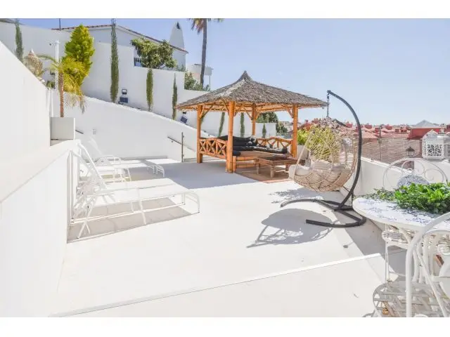 Villa en Torreblanca con Vistas Panorámicas al Mar