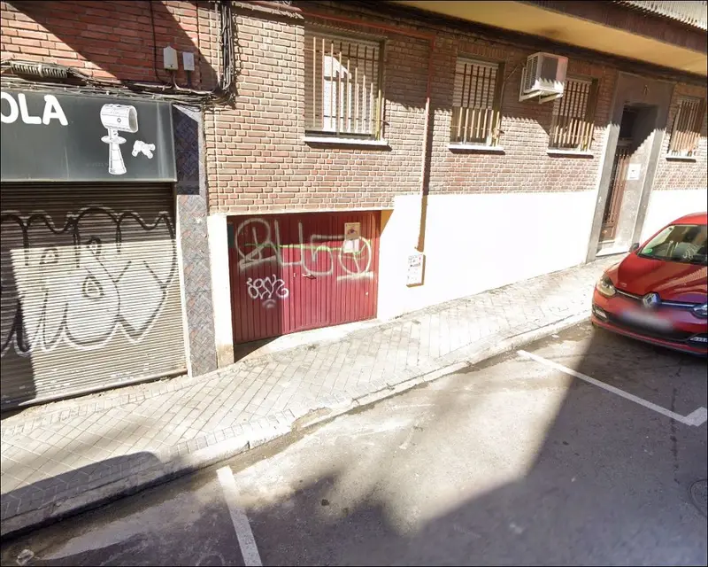 Garaje en venta en Madrid 60m2 2 banos