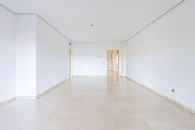 Apartamento 2 Dormitorios Casares Malaga Cerca Playa Golf