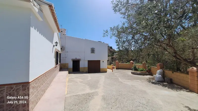 Piso 4 Dormitorios Alora