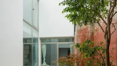 Casa Moderna en Bergondo con Jardín y Terrazas