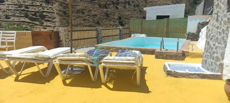 Casa de Campo en Torrox 2 Dormitorios Piscina Barbacoa