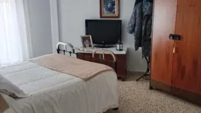 Piso en Calle de Zurbarán cerca de Plaza de la Nora