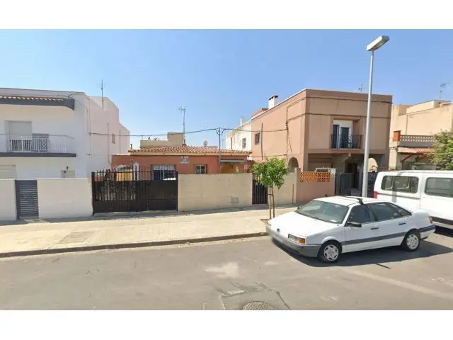 Casa Okupa en Venta en Canonja Tarragona Solo Inversores