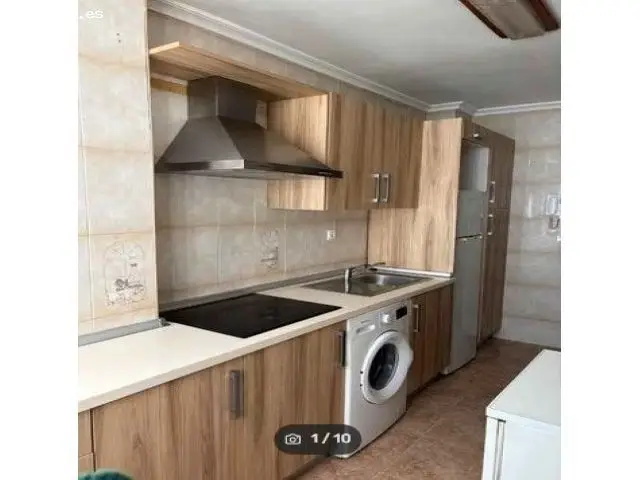 Piso en Venta en Cádiz  3 Dormitorios Cerca de la Playa