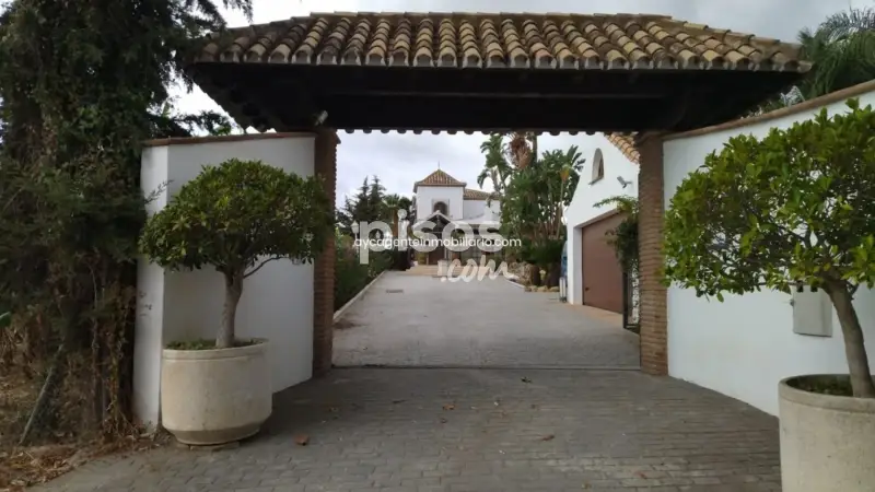 Casa en venta en Estepona