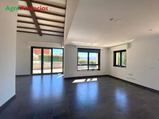 Venta  de Chalet nuevo con vistas espectaculares a la playa en A Coruña